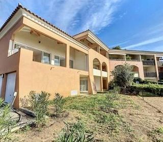  Duplex/triplex � vendre 4 pi�ces 74 m�