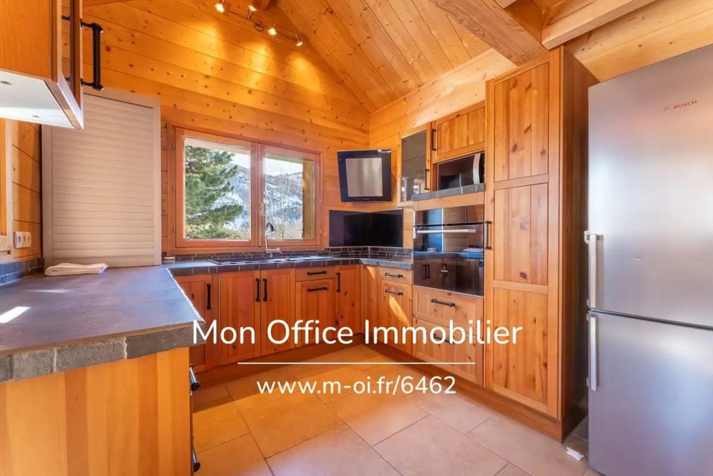 � vendre  Chalet Saint-Chaffrey (05330)