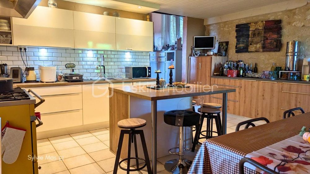 � vendre  Maison Montcuq (46800)