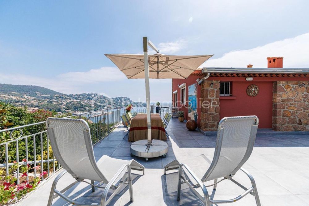 � vendre  Villa Agay (83530)