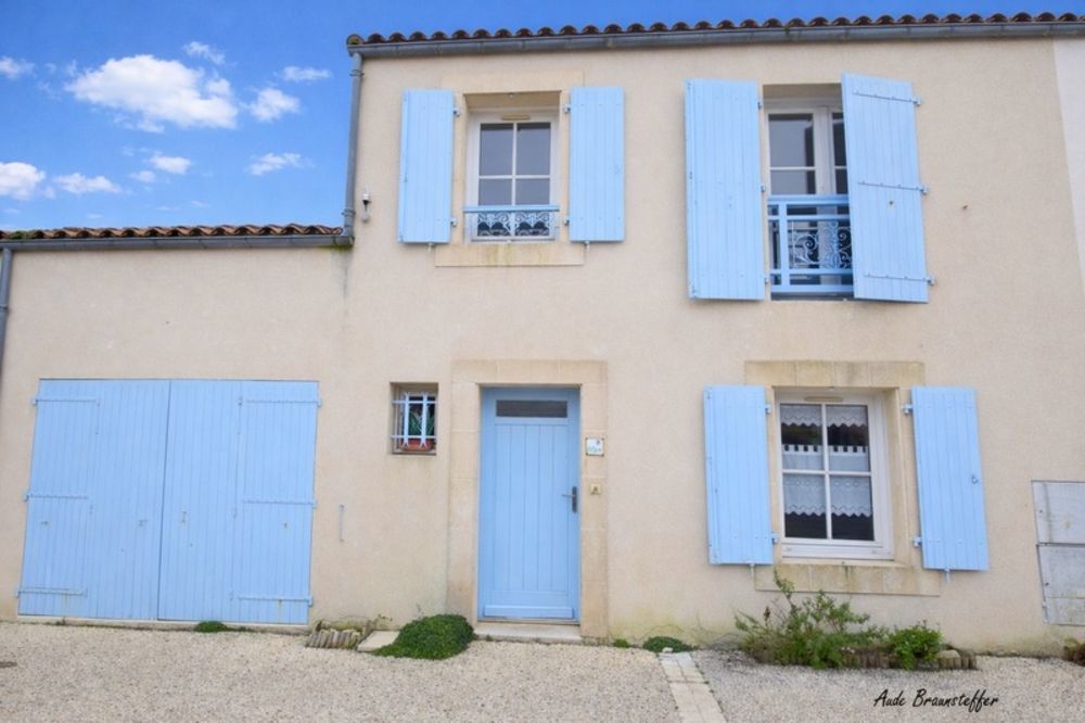 � vendre  Maison Saint-Martin-de-R� (17410)