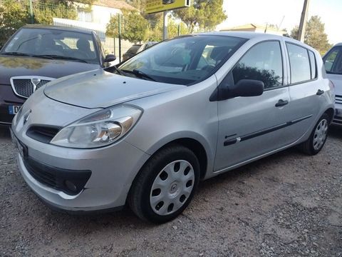 Renault Clio III 1,5 DCI 70CV AUTHENTIQUE 2007 occasion &Eacute;guilles 13510
