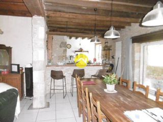  Propri�t�/ch�teau � vendre 6 pi�ces 176 m�