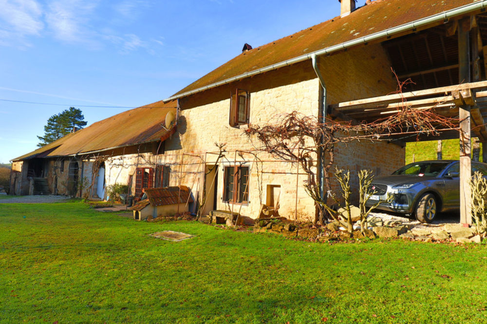 � vendre  Propri�t�/ch�teau Beaufort (39190)