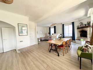  Maison � vendre 8 pi�ces 350 m�