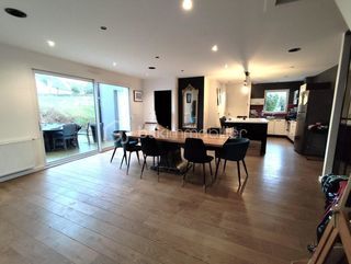  Maison � vendre 8 pi�ces 163 m�