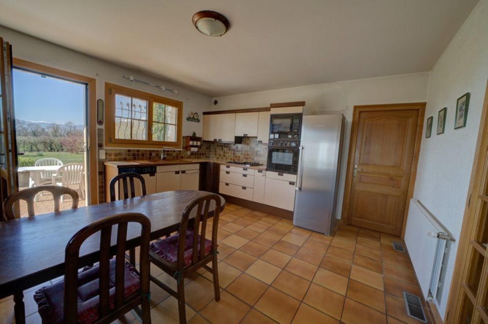 � vendre  Maison �chenevex (01170)