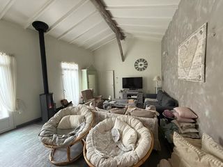  Propri�t�/ch�teau � vendre 10 pi�ces 245 m�