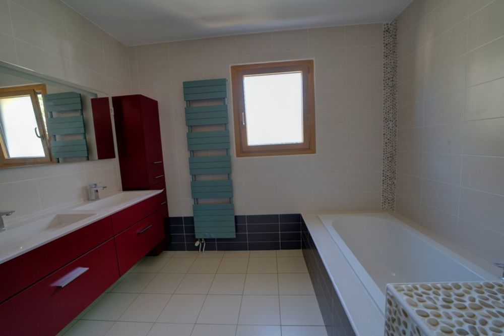 � vendre  Maison �chenevex (01170)