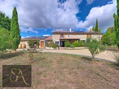   Domaine � vendre (Aude) � vue sur les Pyr�n�es � autonomie rare Propri�t�/ch�teau - 12 pi�ce(s) - 339 m�