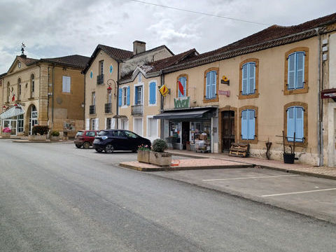 Fonds de commerce &agrave; vendre VIELLA (32) - Alimentation multi-services 249200 32400 Viella