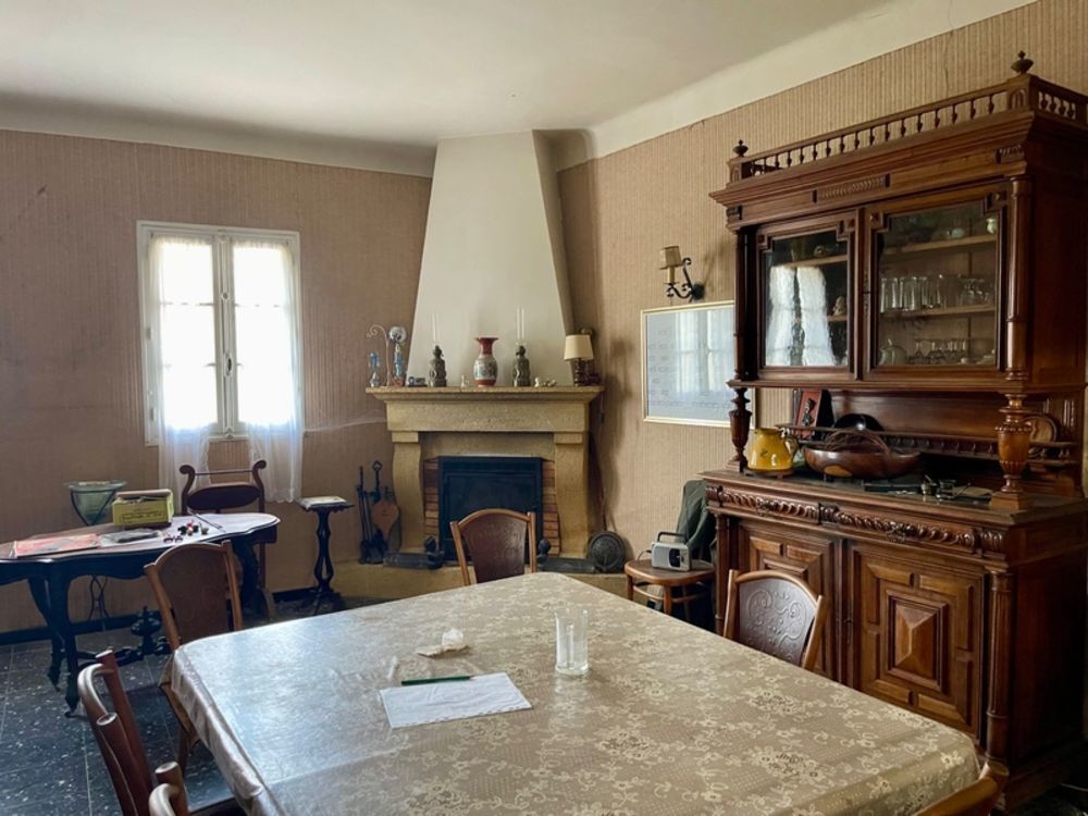 � vendre  Propri�t�/ch�teau Saignon (84400)