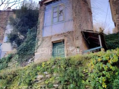   Petite maison en pierre � r�nover de 30 m2, terrain 292 m2, vue mer � VENZOLASCA (HAUTE CORSE) Maison - 3 pi�ce(s) - 30 m�