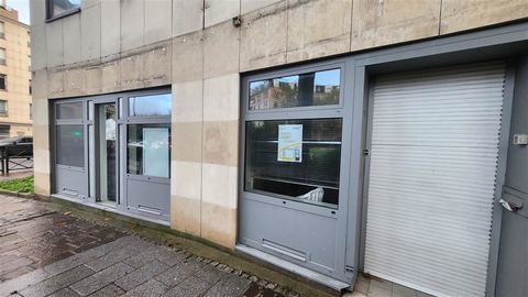 A louer bureaux en bon &eacute;tat &agrave; la fronti&egrave;re entre Courbevoie et La Garenne Colombes 4323 92250 La garenne colombes