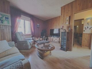  Immeuble � vendre 76 m�