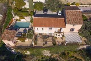  Villa � vendre 6 pi�ces 200 m�