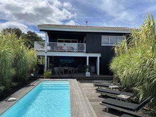  Villa � vendre 7 pi�ces 220 m�