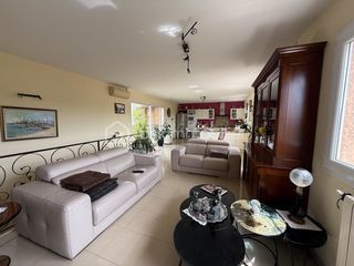  Propri�t�/ch�teau � vendre 7 pi�ces 210 m�