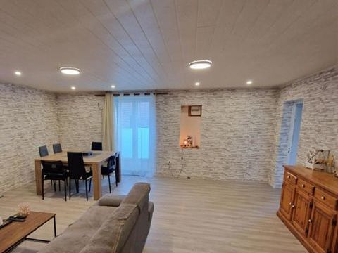   A Colombier ( 70000 ) Maison de village  9 pi�ces 245 m2  � 151 000 euros Maison - 10 pi�ce(s) - 245 m�