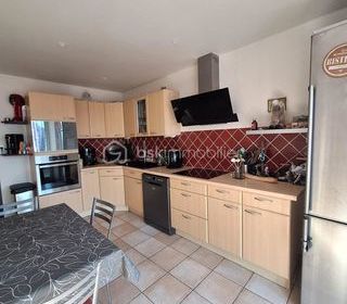  Maison � vendre 8 pi�ces 199 m�