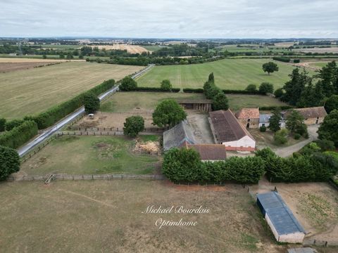   Propri�t� �questre de plus de 15 hectares � Installations professionnelles � � 2h de Paris Propri�t�/ch�teau - 4 pi�ce(s) - 87 m�