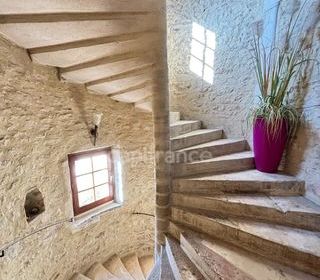  Maison � vendre 10 pi�ces 304 m�