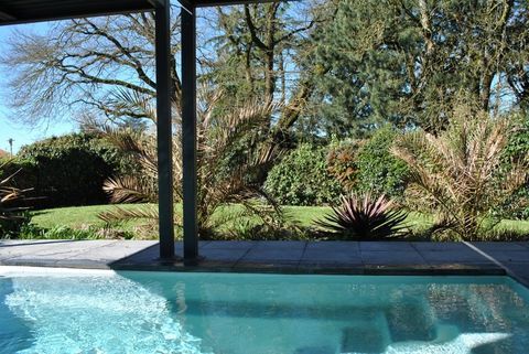   Maison � vendre 13 pi�ces TREIZE SEPTIERS (85) Maison - 13 pi�ce(s) - 240 m�