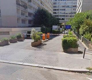  Parking / Garage � louer 1 pi�ce 10 m�
