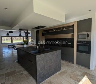  Maison � vendre 8 pi�ces 302 m�