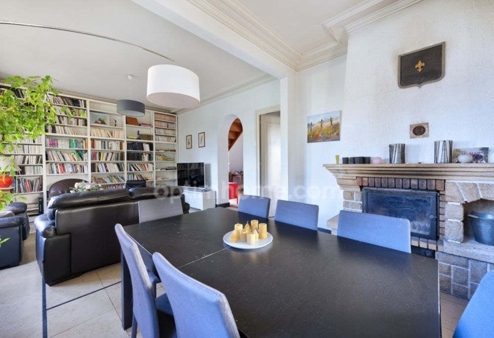 � vendre  Maison Lyon 8