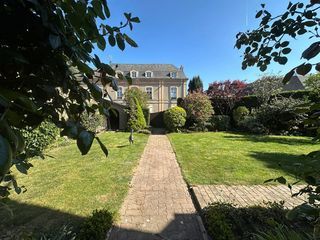  Maison � vendre 9 pi�ces 207 m�