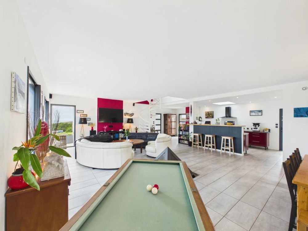 � vendre  Maison Plogoff (29770)