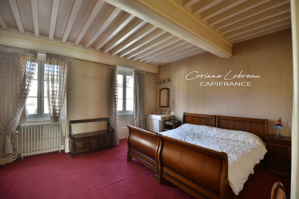 � vendre  Propri�t�/ch�teau La Roche-Vineuse (71960)