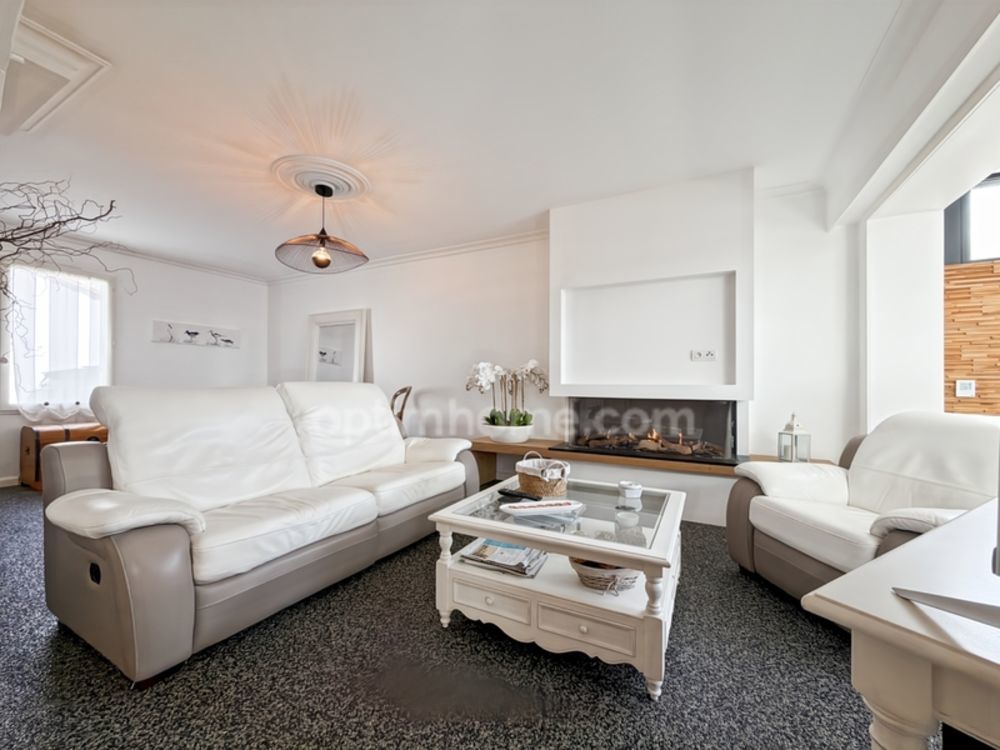 � vendre  Maison Saint-Martin-de-R� (17410)