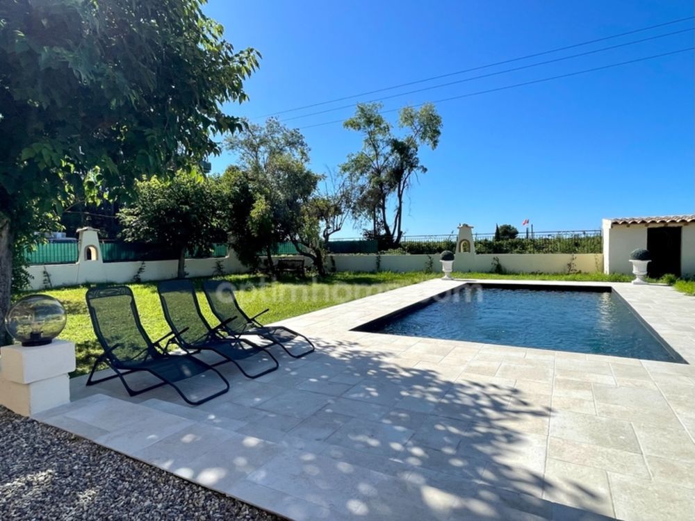 � vendre  Propri�t�/ch�teau Aigues-Mortes (30220)