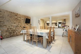  Maison � vendre 8 pi�ces 324 m�