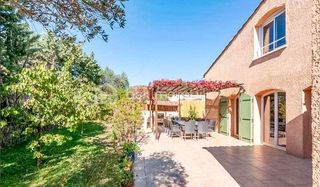  Villa � vendre 10 pi�ces 225 m�