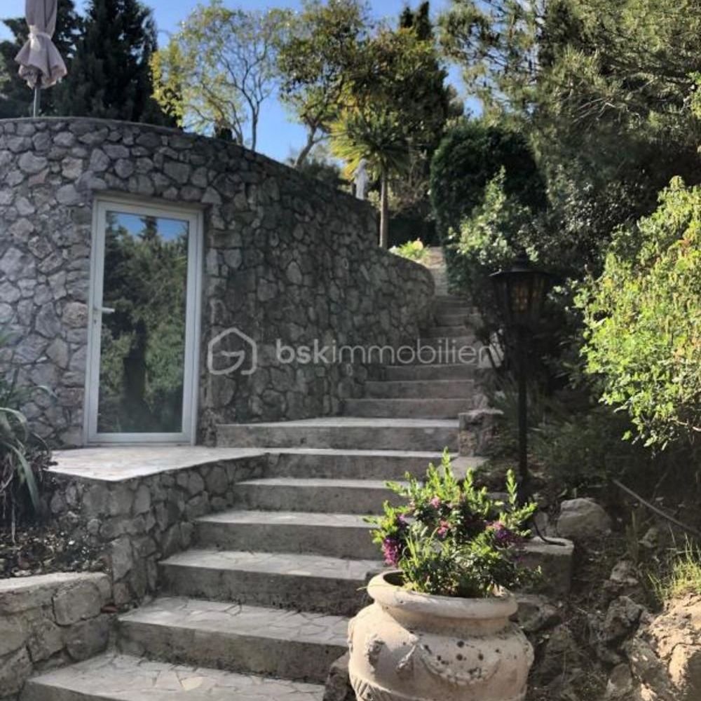 � vendre  Villa La Turbie (06320)