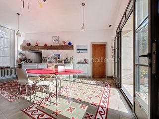  Maison � vendre 7 pi�ces 230 m�