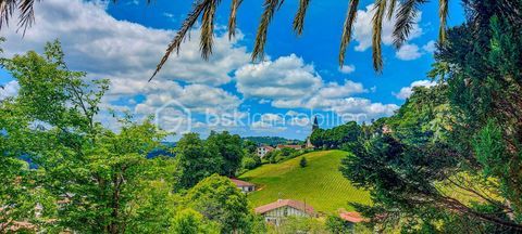   Maison sur 3 niveaux en position dominante - Vue sur les montagnes Maison - 10 pi�ce(s) - 240 m�