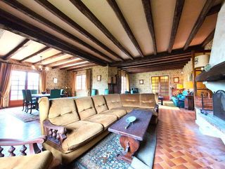  Propri�t�/ch�teau � vendre 10 pi�ces 300 m�