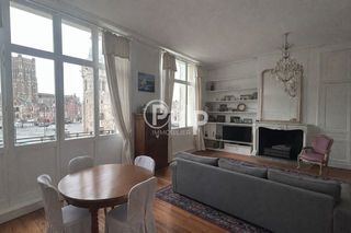  Immeuble � vendre 15 + pi�ces 275 m�