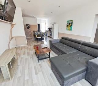  Maison � vendre 8 pi�ces 225 m�