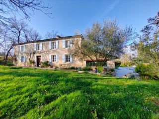  Maison � vendre 7 pi�ces 211 m�