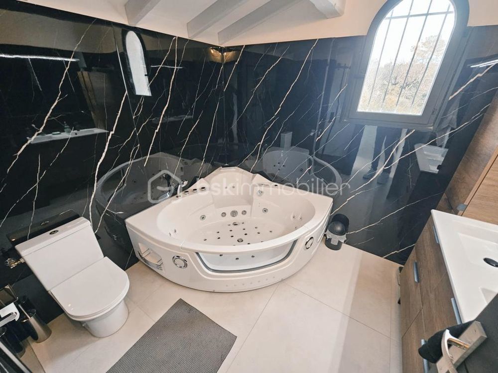 � vendre  Propri�t�/ch�teau Roquefort-les-Pins (06330)