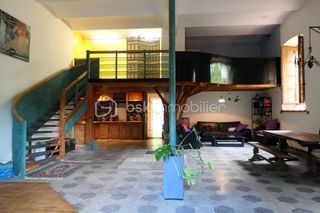  Propri�t�/ch�teau � vendre 3 pi�ces 161 m�