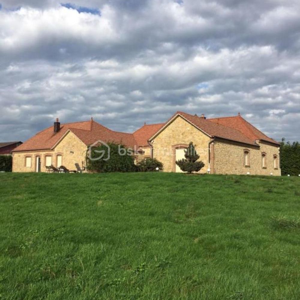 � vendre  Propri�t�/ch�teau Charleville-M�zi�res (08000)