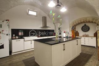  Maison � vendre 9 pi�ces 368 m�