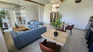  Propri�t�/ch�teau � vendre 9 pi�ces 236 m�