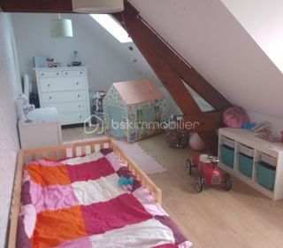  Maison � vendre 9 pi�ces 180 m�